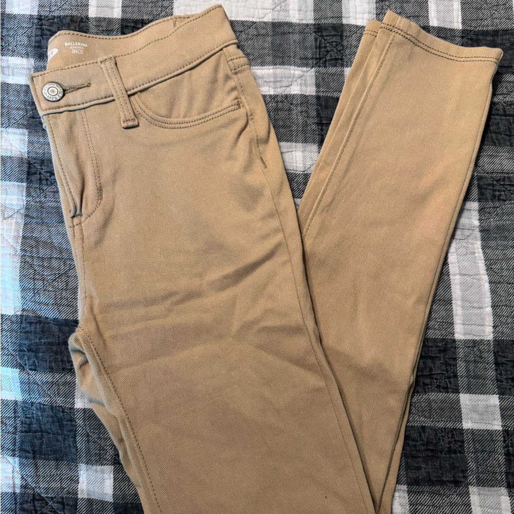 Girls Old Navy Tan Leggings Comfortable Cotton Blend Size 12 NWOT